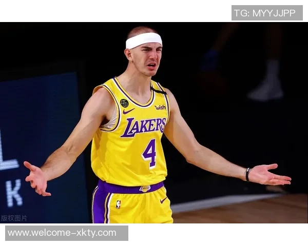 霍华德建议湖人留住卡鲁索和波普并签回考辛斯以增强夺冠实力