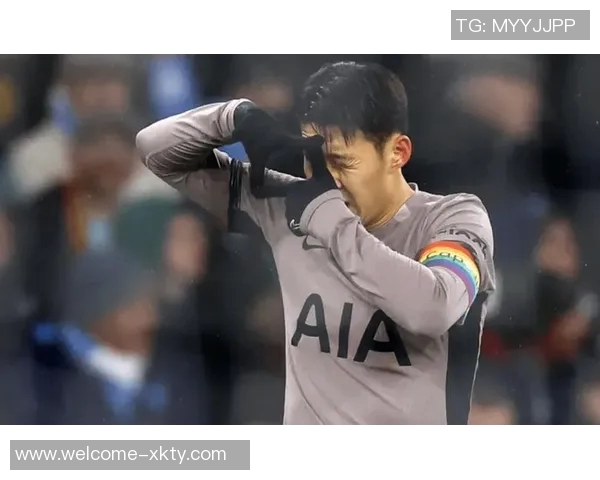 西蒙斯加盟热刺接过孙兴慜7号却17场未能破门引发热议